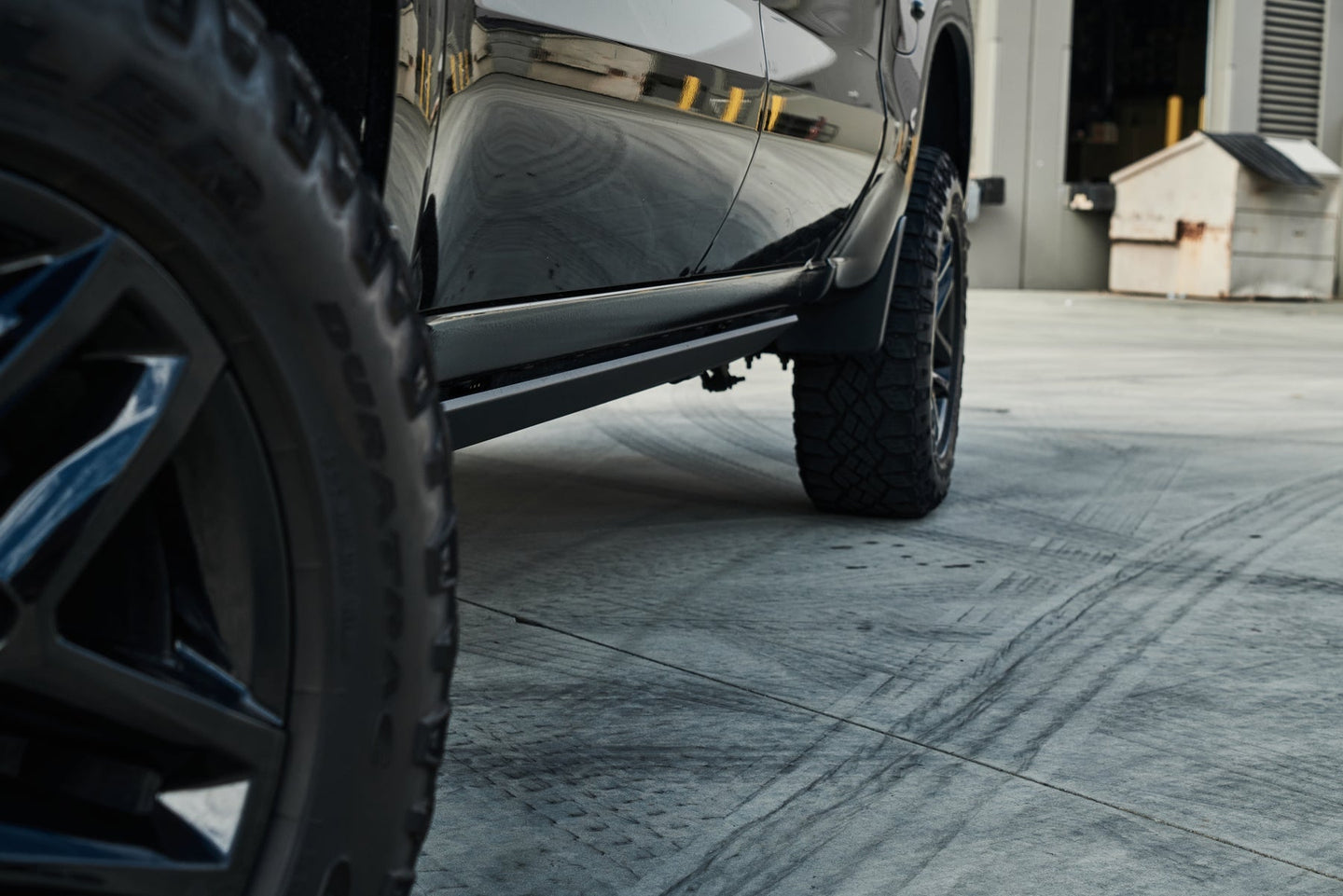 Body Armor 4x4 Chevy Silverado/GMC Sierra Crew Cab E-Power Board Steps (2019-2026) - Image 4