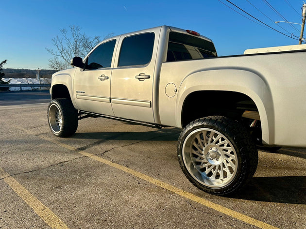 Body Armor 4x4 Chevy Silverado/GMC Sierra 1500/2500/3500 E-Power Board Steps (2007-2018) - Image 2
