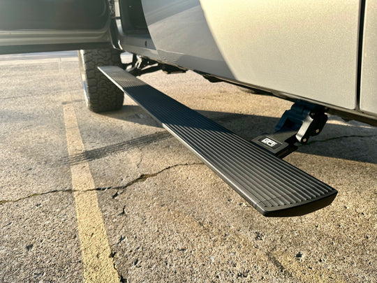 Body Armor 4x4 Chevy Silverado/GMC Sierra 1500/2500/3500 E-Power Board Steps (2007-2018) - Image 4
